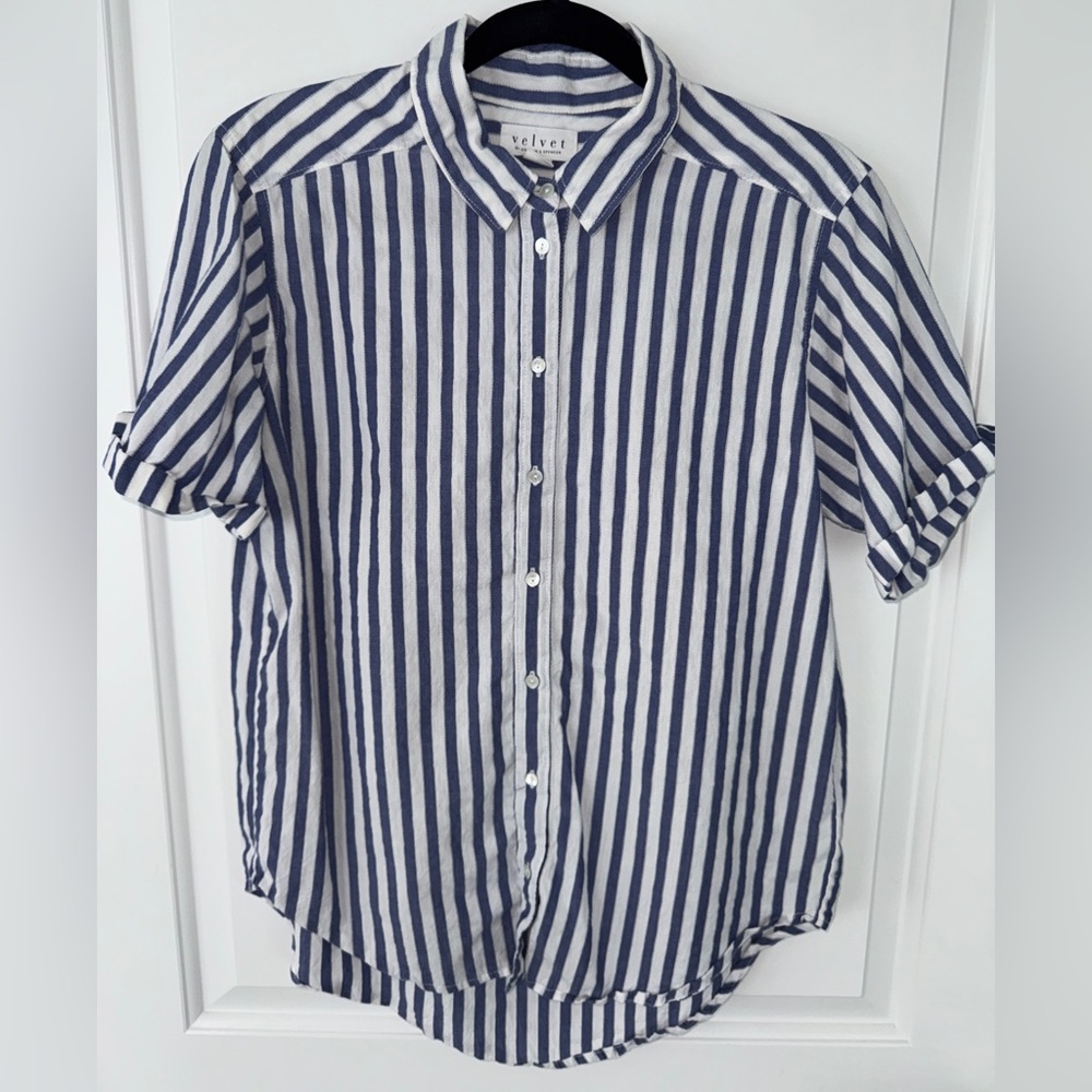 Velvet by Graham & Spencer Blue and White Striped Button Down Shirt